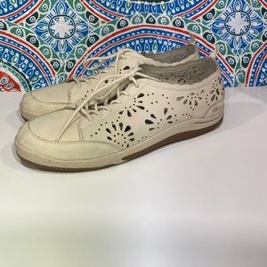 Jambu tan bloom tennis shoe. Leather with flower cut out. Woman’s size 9.5